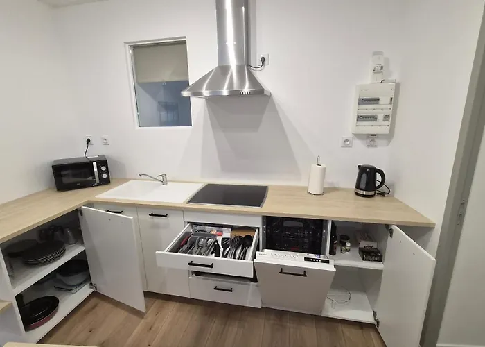 Cosy Neuf En Plein Centre *